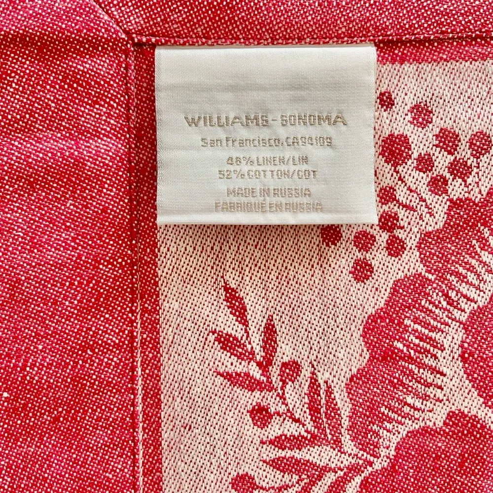 Williams Sonoma Red and White Floral Table Runner
